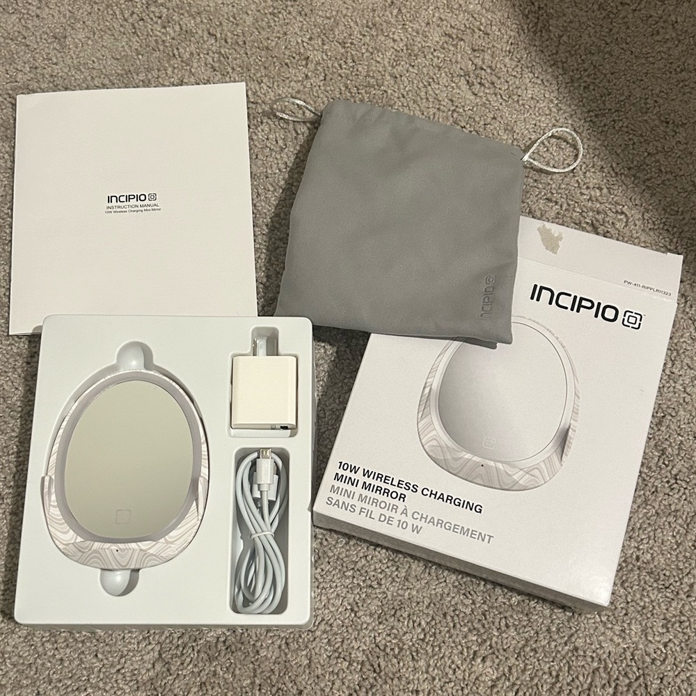 Charging and light up mirror